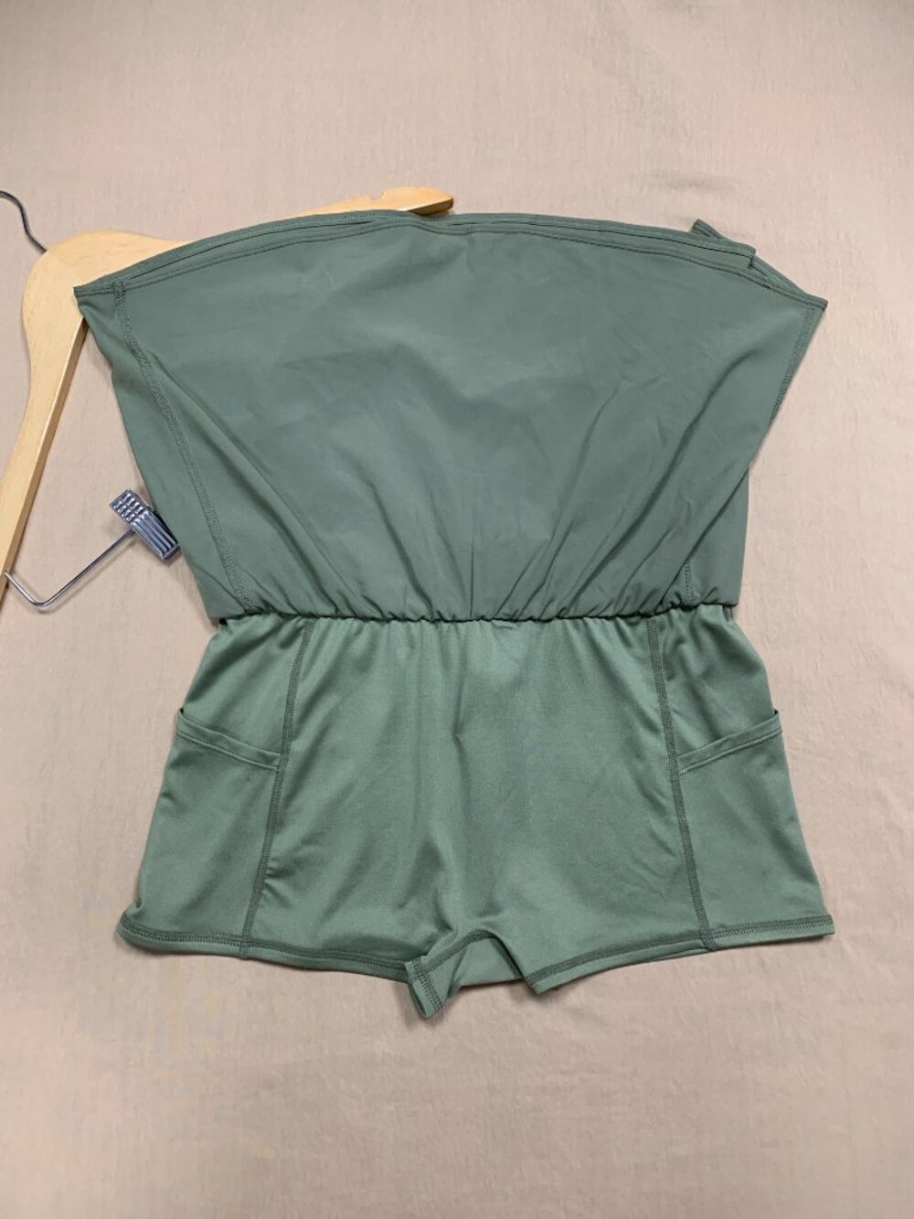 ALO Yoga Match Point Tennis Skirt (Dune Grass)🧩Brand new practical sports skirt - Picture 4 of 5
